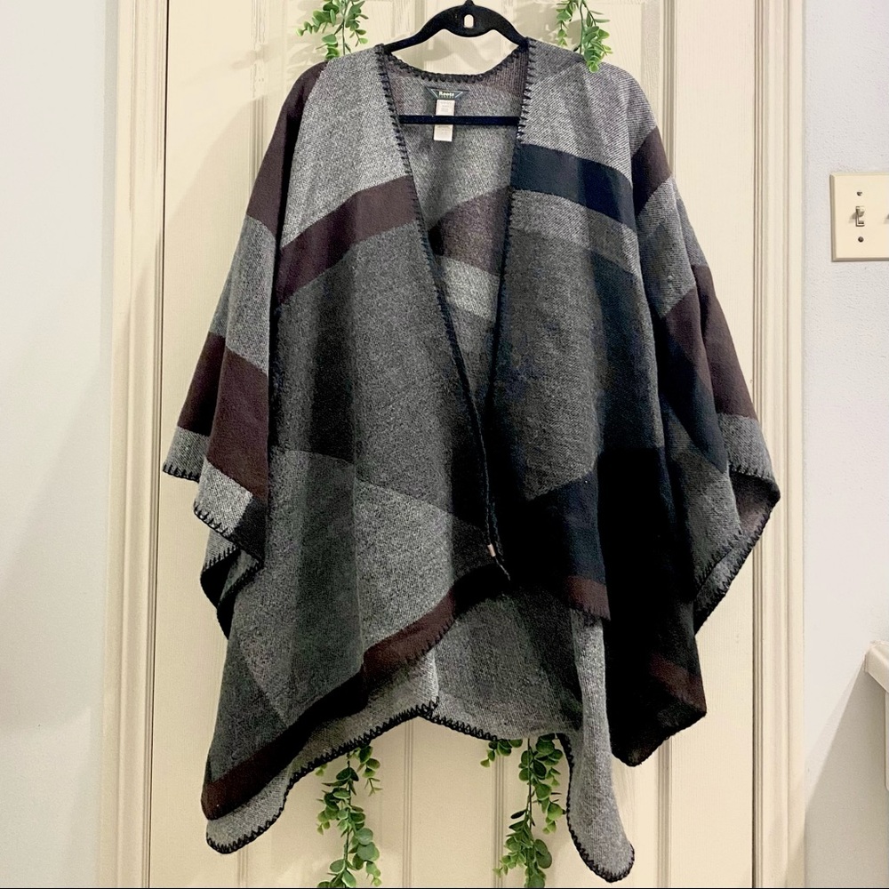 Roots wrap sweater